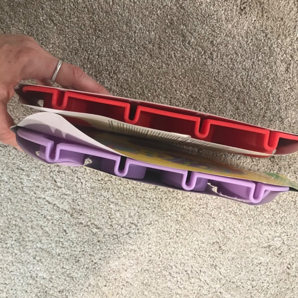 🍁5/30$!! Set of NWT Wilton Silicone Baking Molds Valentine’s Easter - Picture 9 of 9